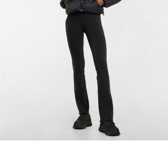 ALO Yoga Gold Rush Black Puffer Jacket - Picture 7 of 11